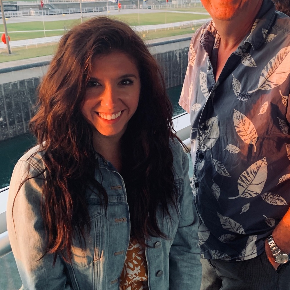 Meet your Posher, Dana